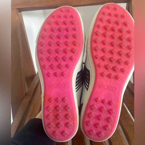 ECCO Women’s Hybrid Sneaker-Sport Shoe Size 37 (W 6.5-7) - Picture 9 of 11